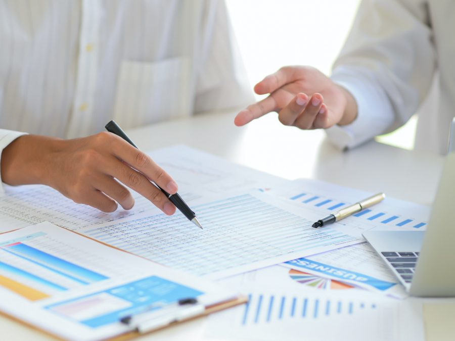 accountant-team-is-currently-evaluating-the-company-situation-to-resolve-impact-of-virus-outbreak-.jpg accountant-team-is-currently-evaluating-the-company-situation-to-resolve-impact-of-virus-outbreak-.jpg